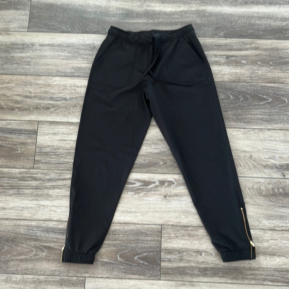Albion Fit Jetsetter Joggers in Black, Size XS